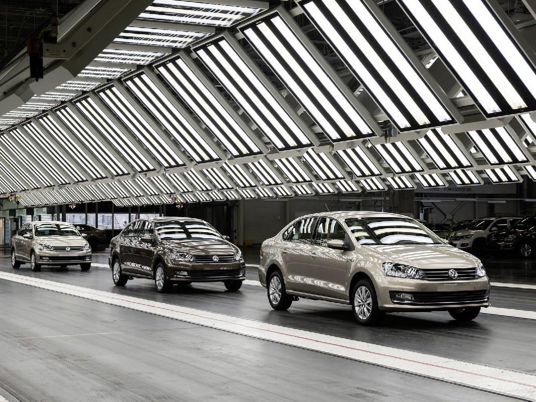 Volkswagen şimdi de Rusya'da üretime ara veriyor!