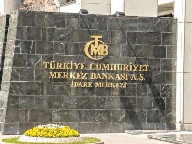 Bir haftada vatandaşın döviz mevduatı 2,5, Merkez'in brüt rezervi 10,7 milyar dolar azaldı