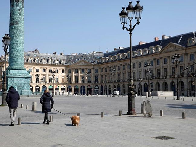 Fransa sokağa çıkma yasağını 15 Nisan'a kadar uzattı!