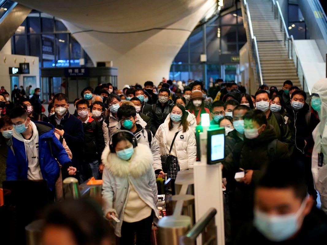 Corona virüsünde son durum! Wuhan'da insanlar sokakta, İtalya'da en ölümcül gün