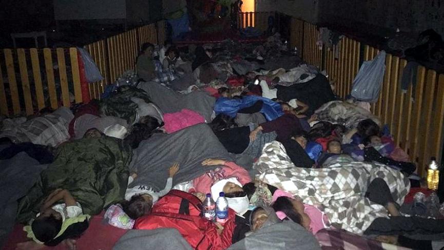 Yunanistan'da ikinci göçmen kampı da karantinada