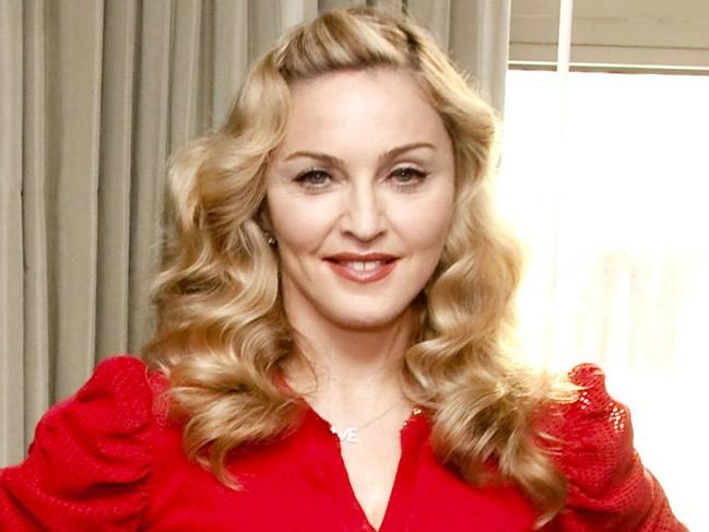 Madonna 'Virüs herkesi eşit yaptı' dedi 1 milyon dolar bağışladı