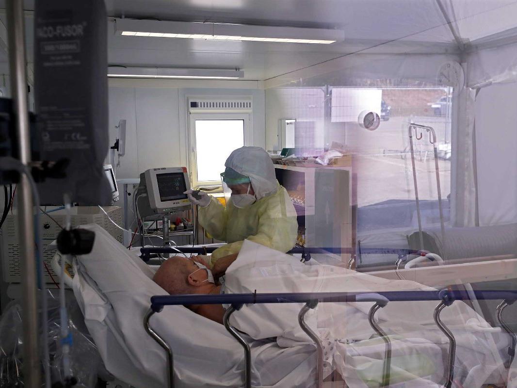 Corona virüsünde son durum: İran'da ölü sayısı 4 bin 232'ye yükseldi