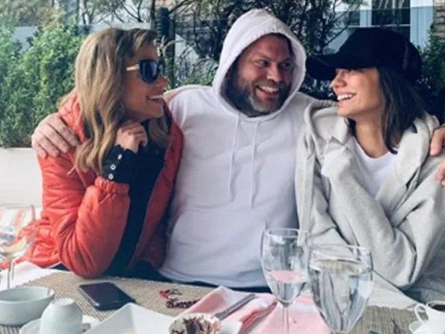 Demet Özdemir'in yürek burkan kardeş özlemi