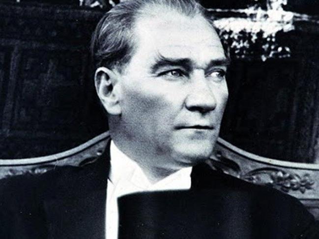 CHP’li Umut Oran, kurtuluş yolunu gösterdi: Atatürk’ün devletçilik anlayışına dönülmeli
