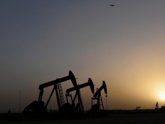 ABD'deki petrol fiyatlarının çakılmasını uzmanlar değerlendirdi