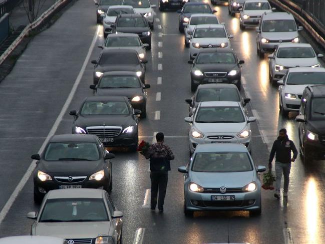 İstanbul'da trafik yoğunluğu arttı!
