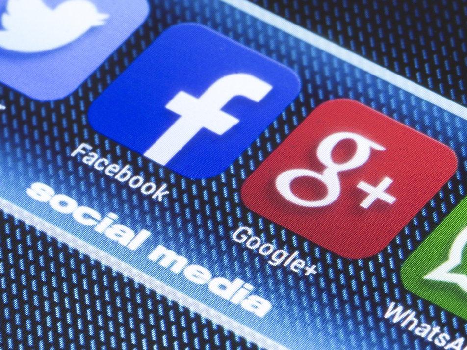 Avustralya Facebook ve Google'dan haber için para kesecek