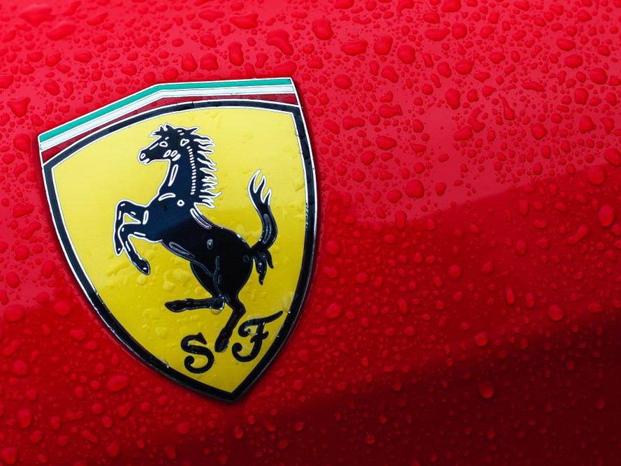 Ferrari salgınla mücadeleye tam gaz devam ediyor