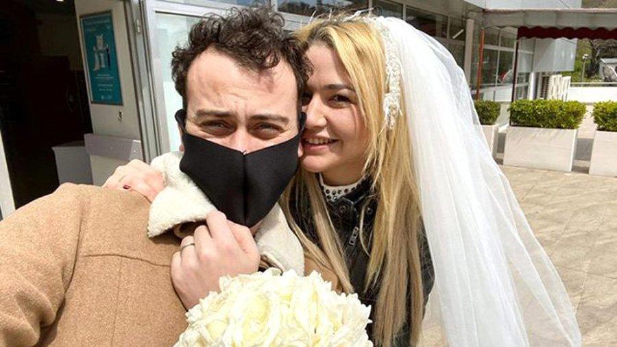 Yüzyüzeyken Konuşuruz grubunun solisti Kaan Boşnak evlendi
