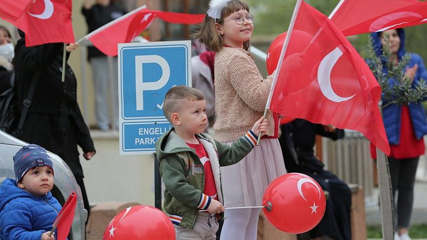 Atatürk'ün çocukları 100'üncü yılı kutluyor