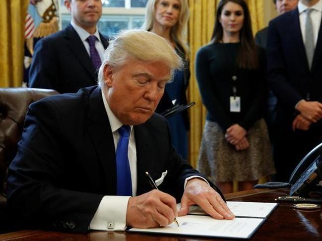 Trump imzaladı! ABD'de coronayla mücadelede yeni dönem...