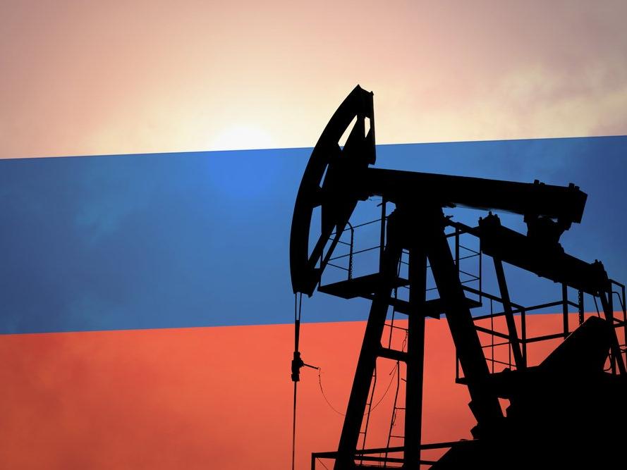 Petrol fiyatları çöktü, Rusya ek borçlanmaya gidiyor