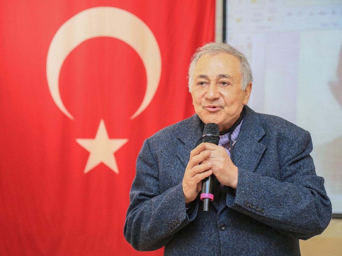 23 Nisan'da Prof. Dr. Orhan Kural başkanlığında düzenlenen İstiklal Marşı rekoru kırıldı