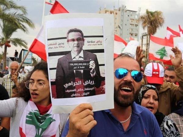 Lübnan Merkez Bankası Başkanı: Çöküşün sorumlusu siyasetçiler