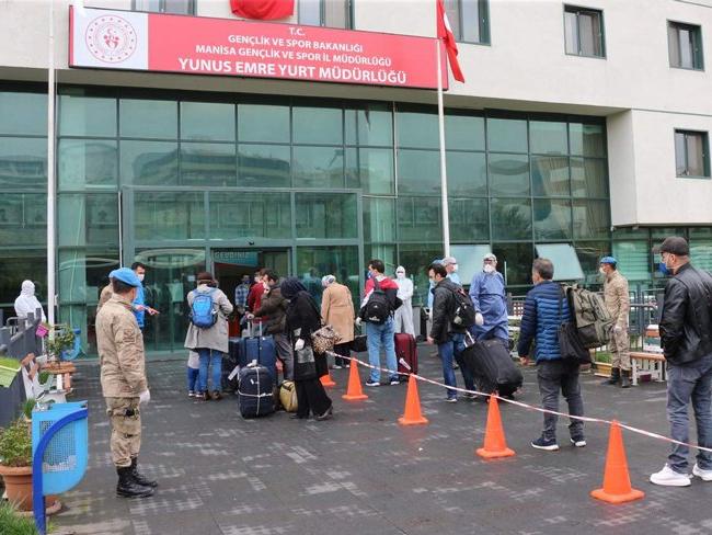Bakan Kasapoğlu: 76 ildeki yurtlarda 29 bin 284 vatandaşımız gözlem altında