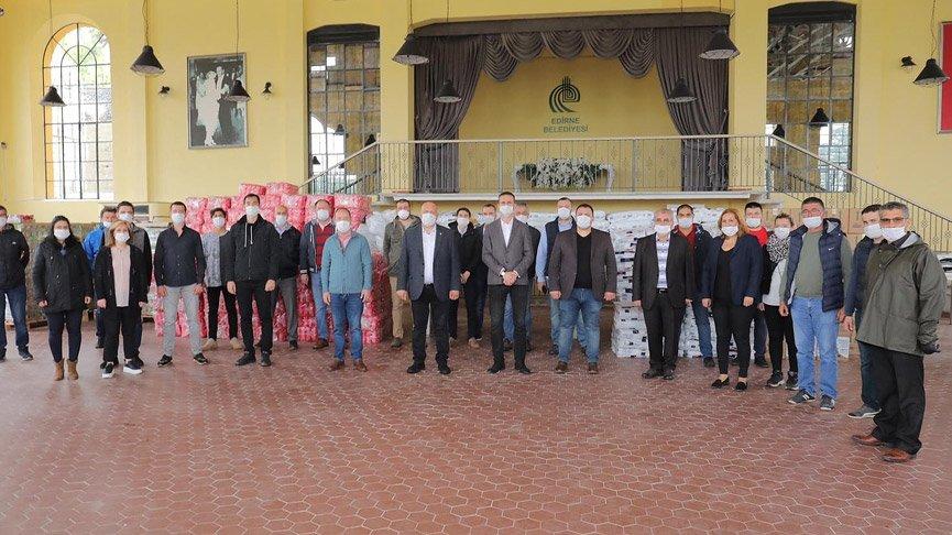 CHP Edirne’de 210 aileye yardım paketi bağışladı