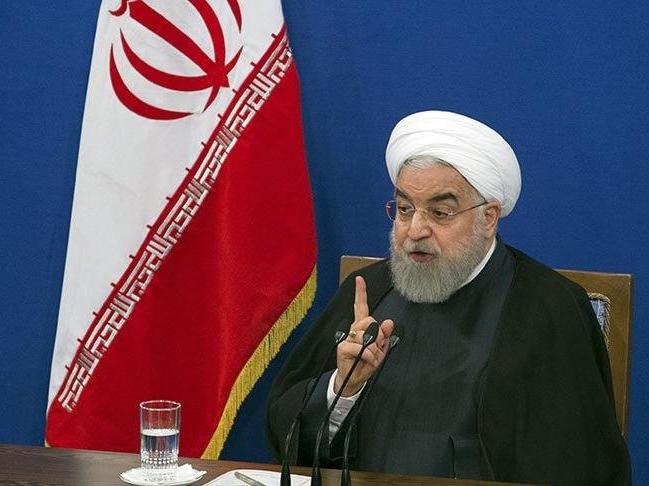 Ruhani'den ABD'ye corona yanıtı: Tehdit oluşturuyor!