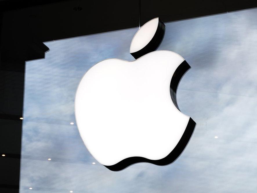 Apple ABD'de mağazaları açıyor