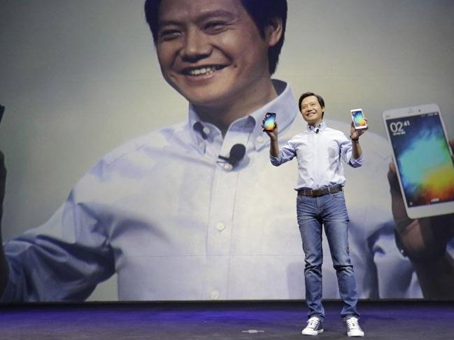 Çin'li Xiaomi'nin CEO'su iPhone kullanıyor iddiası!