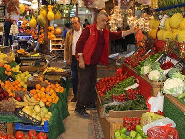 CHP’li tekin, pazar ve marketleri gezdi: Gıda fiyatları ikiye katlandı