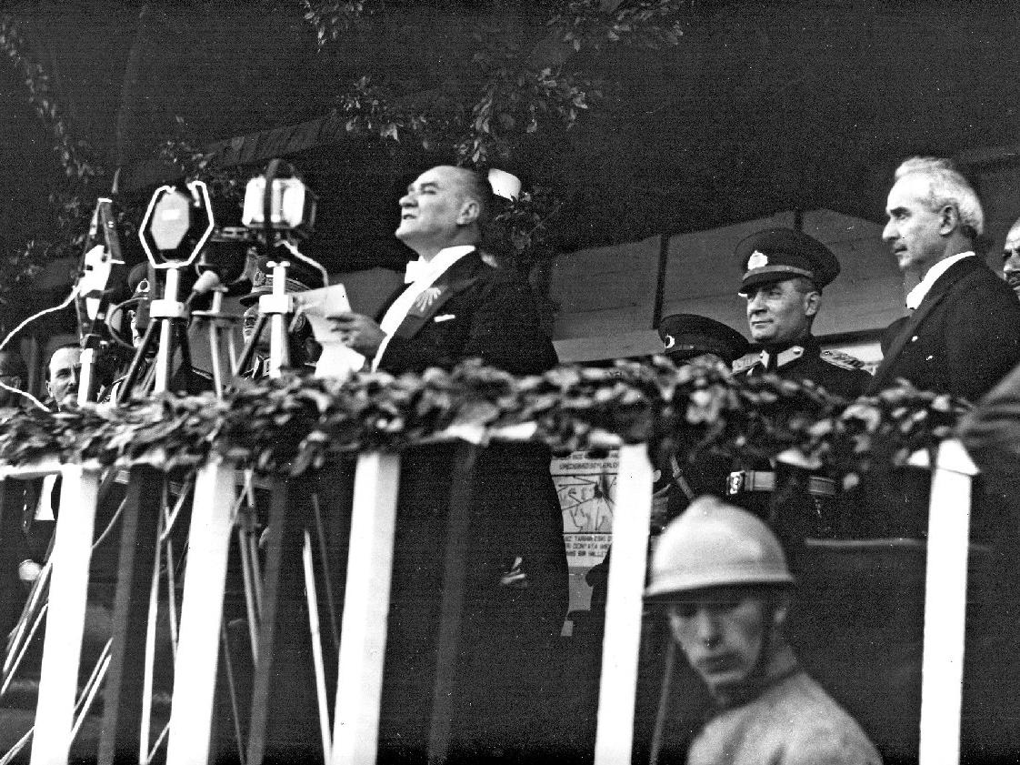 Atatürk’ün 19 Mayıs konuşması: İşte en güzel Atatürk fotoğrafları...
