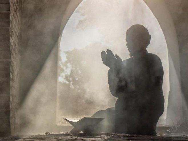 Kadınlar bayram namazı kılar mı? Diyanet'ten bayram namazı açıklaması...