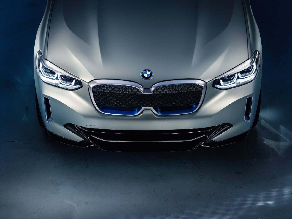 BMW elektrikli SUV modelinin üretimine yazın başlayacak!