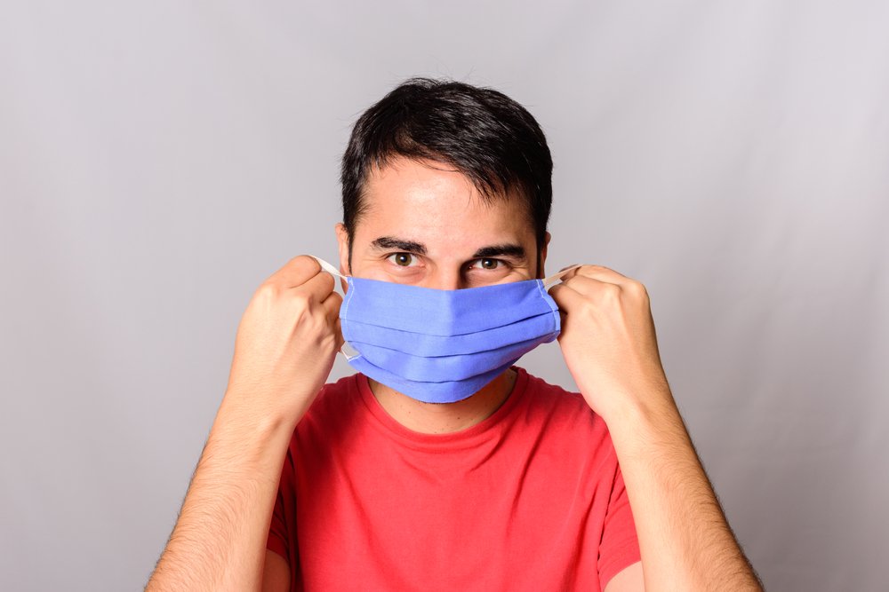 Ev yapımı maskeler ve eşarplar da corona virüsünün yayılmasını önlüyor!