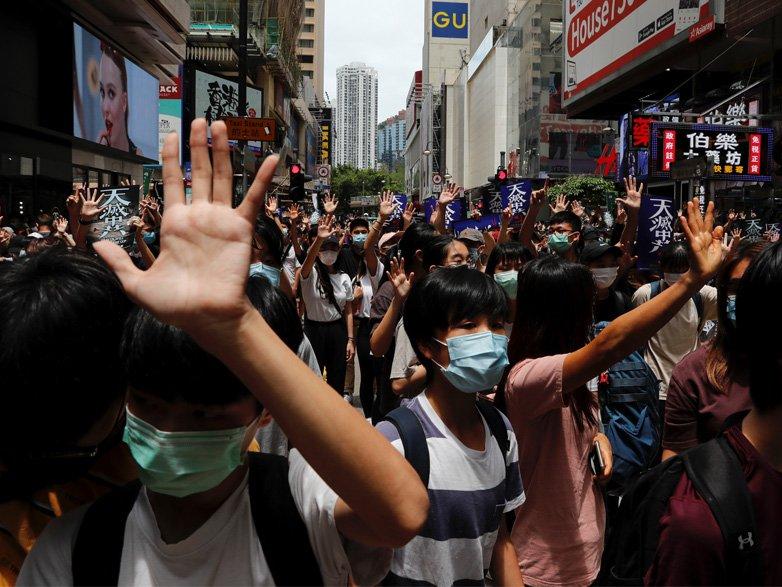 Coronaya rağmen Hong Kong'ta protestolar başladı