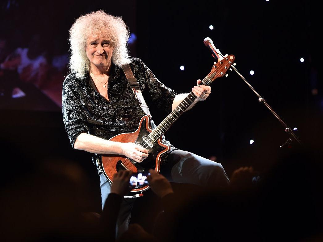 Queen grubunun gitaristi Brian May kalp krizi geçirdiğini açıkladı