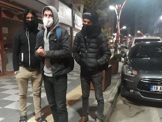 Dört günlük yasakta Ankara'dan Çorum'a yürüdüler