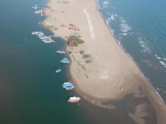 Corona virüsü Muğla'nın turistik sahillerini boş bıraktı