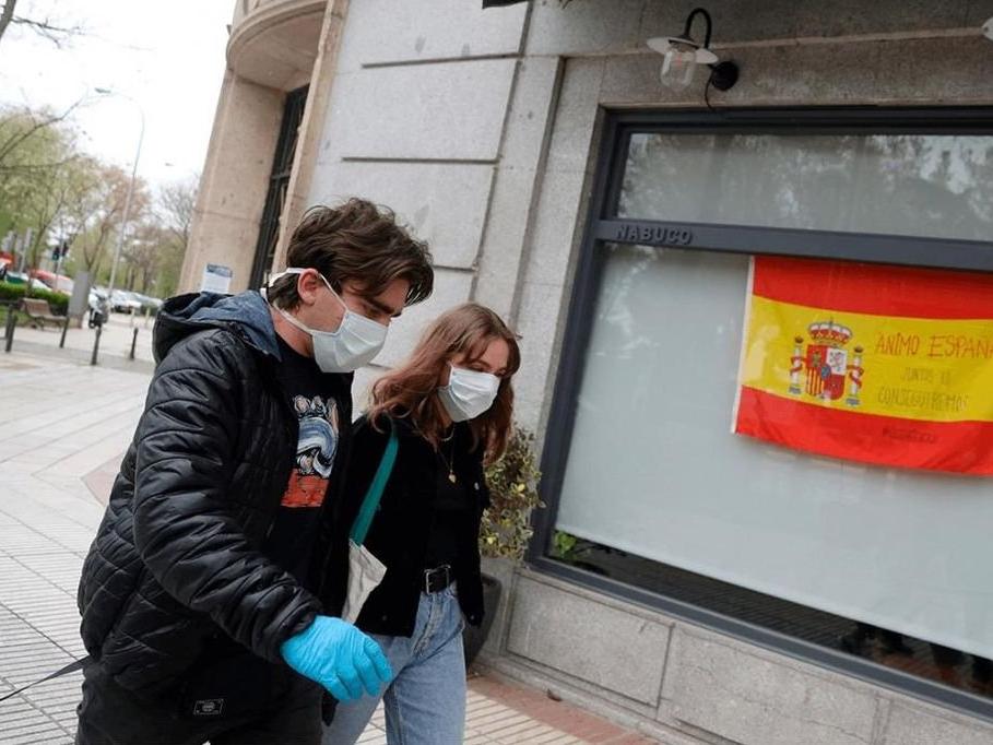 İspanya’da 850 bin haneye maaş bağlanıyor