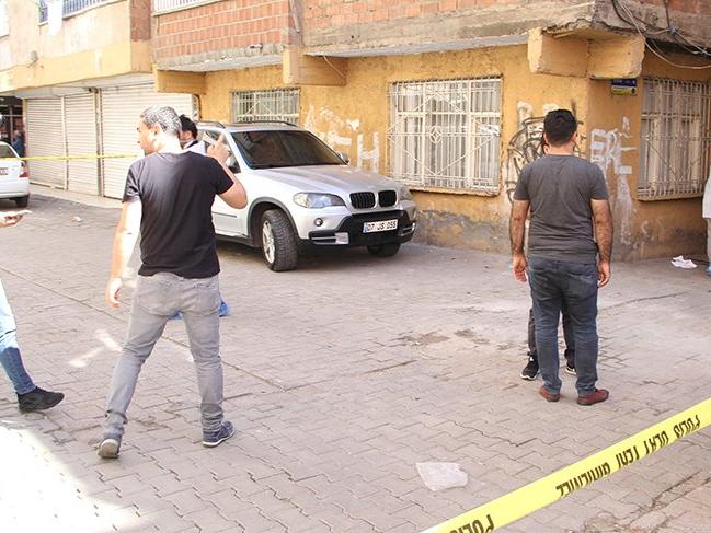 Diyarbakır'da hain saldırı... Bir polis memuru şehit oldu