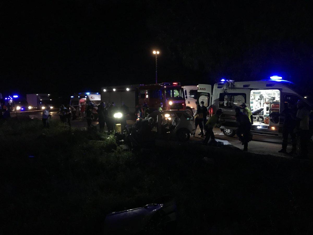 Manisa'da otobüs kazası! Ölü ve yaralılar var