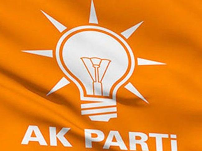 AKP'li isim görevinden ayrıldı! 'Aktif siyaseti bırakıyorum'