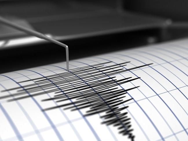 İzmir'de 3.8 büyüklüğünde deprem! (Son depremler)