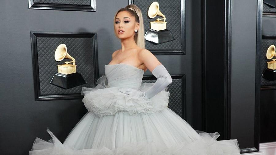 Ariana Grande 13.7 milyon dolara Hollywood'da ev satın aldı