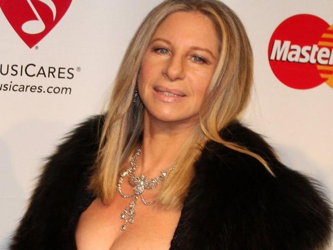 Barbra Streisand, George Floyd'un kızına Disney hisselerini bağışladı