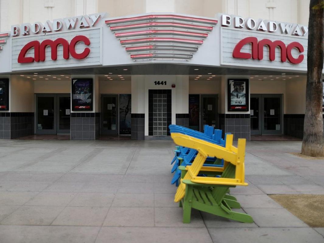 AMC, sinemada maskeyi zorunlu tutmayacak