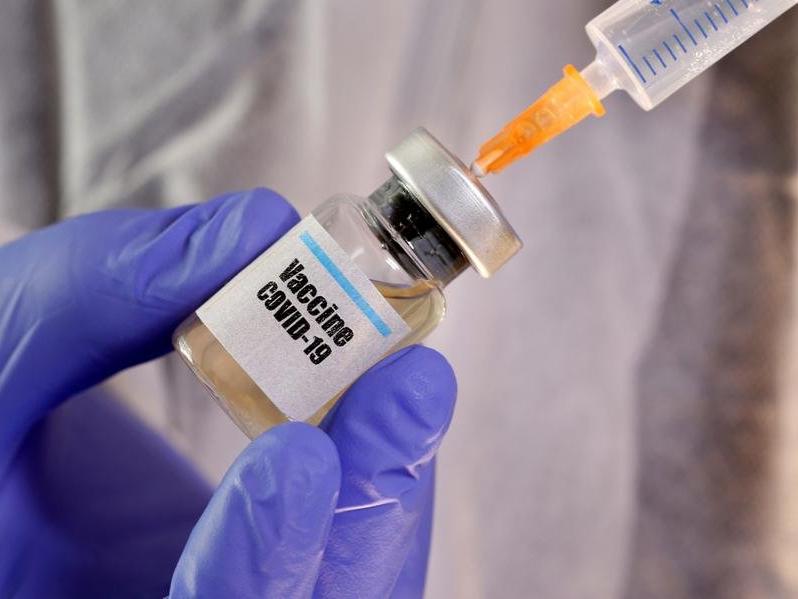 Sanofi 2021'in ilk yarısına kadar aşı için onay almayı bekliyor