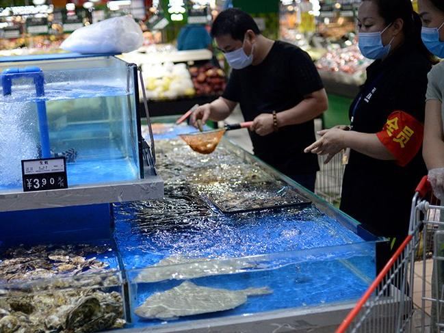 Pekin'deki corona salgını sonrası deniz ürünleri satışında sert düşüş!