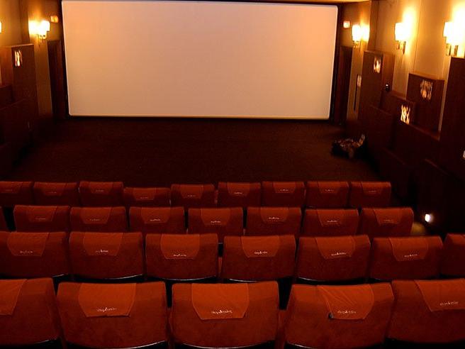 Sinemalar ve tiyatrolar ne zaman açılacak? Bakanlıktan sinema, tiyatro ve konser yerleri için genelge