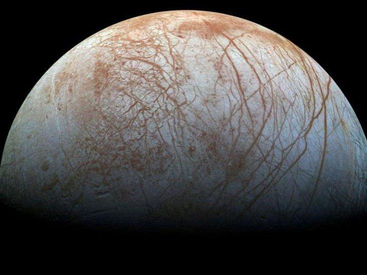 NASA'dan heyecan yaratan çalışma: Europa'nın buzul okyanusunun altında hayat olabilir