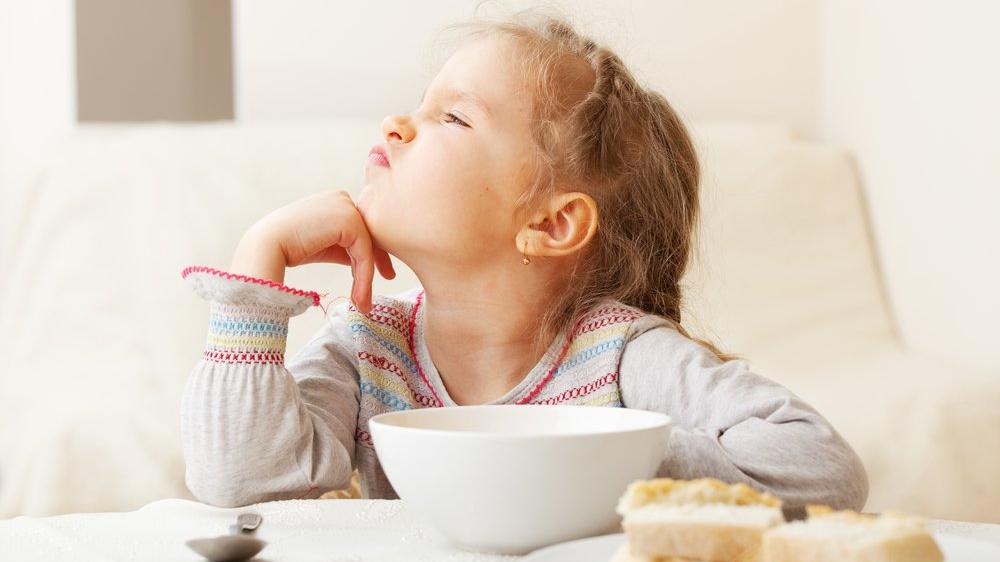 Yeme bozukluğu olan çocuğa nasıl yaklaşmak gerekir?