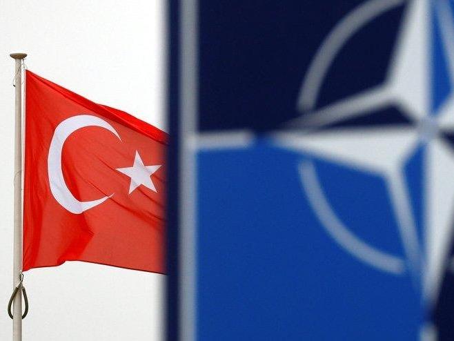 NATO krizi derinleşiyor: Türkiye ile atışan Fransa çekildi