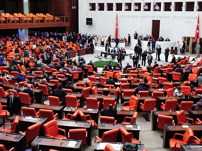 Mustafa Şentop yeniden Meclis Başkanı seçildi