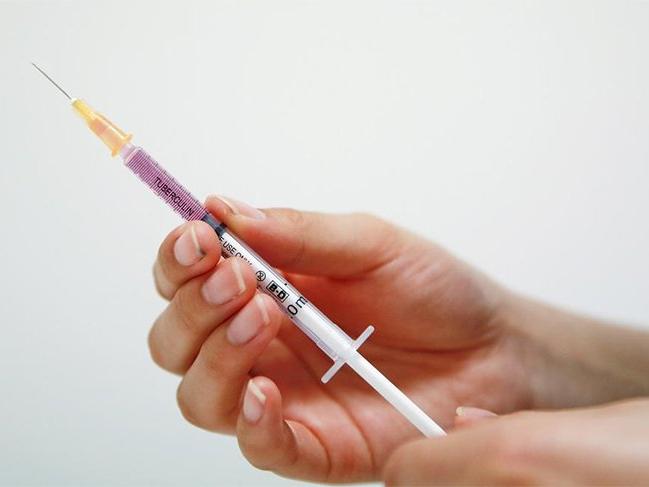 Çin üçüncü faz aşı denemeleri için 40 bin denek arıyor!