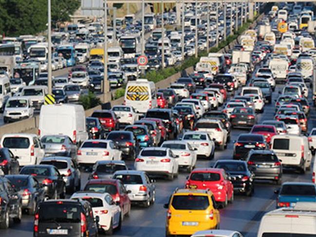 İstanbullular dikkat: Bugün bu yollar trafiğe kapatılacak!